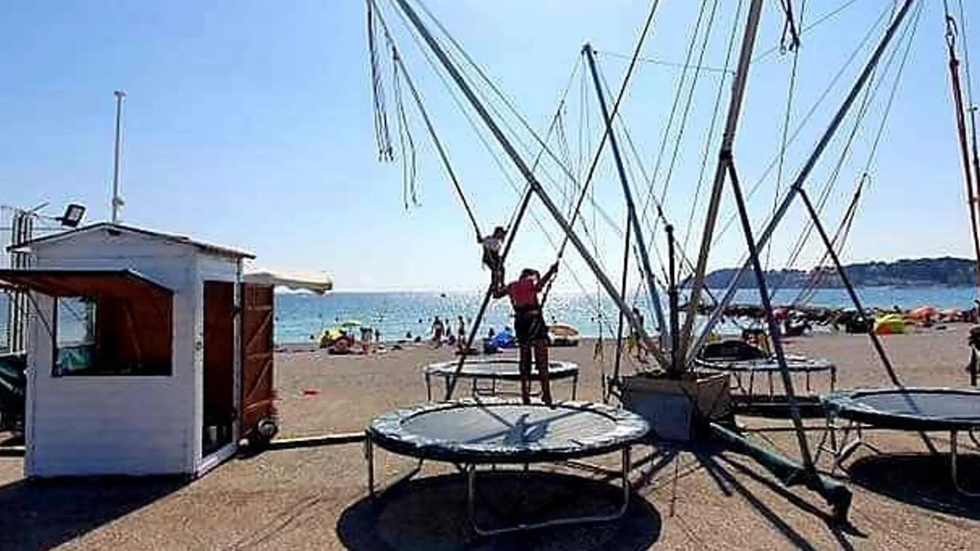 T2 Climatise Avec Jardin, Wi-Fi Et Parking Securise A 100 M Des Plages - Fr-1-316-301 Six-Fours-les-Plages 0*,  France